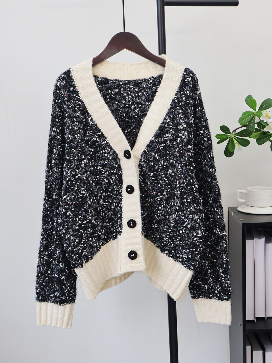 Loose V-neck sweater for women