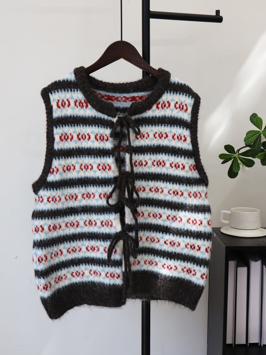 Strap up sleeveless sweater vest